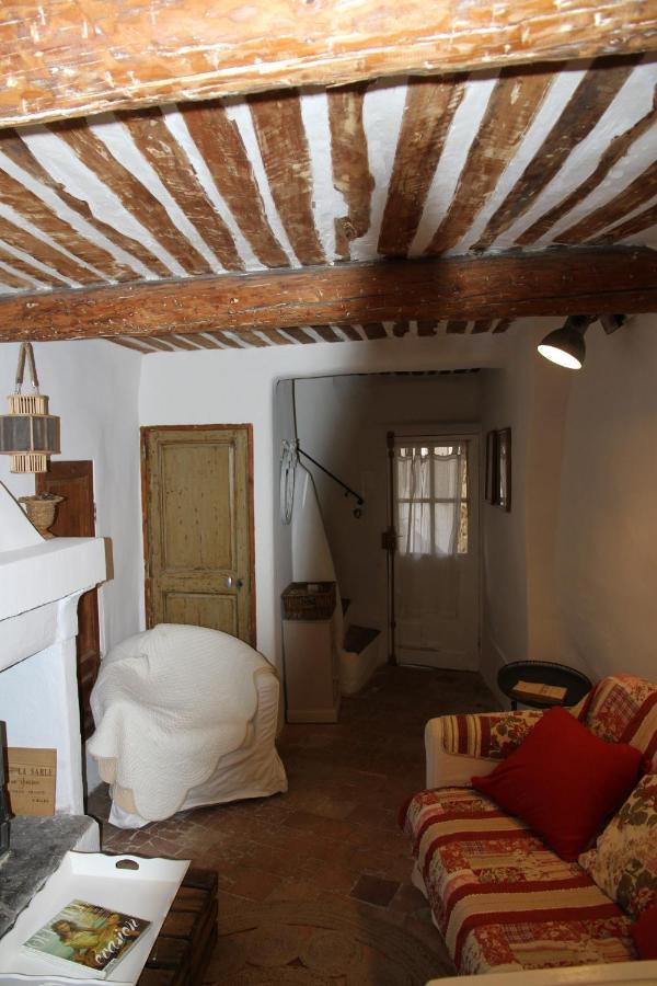 Le Passage Apartment Lourmarin Luaran gambar